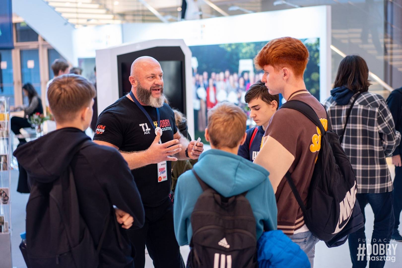 Spotkania w szkołach z ambasadorami i twórcami internetowymi